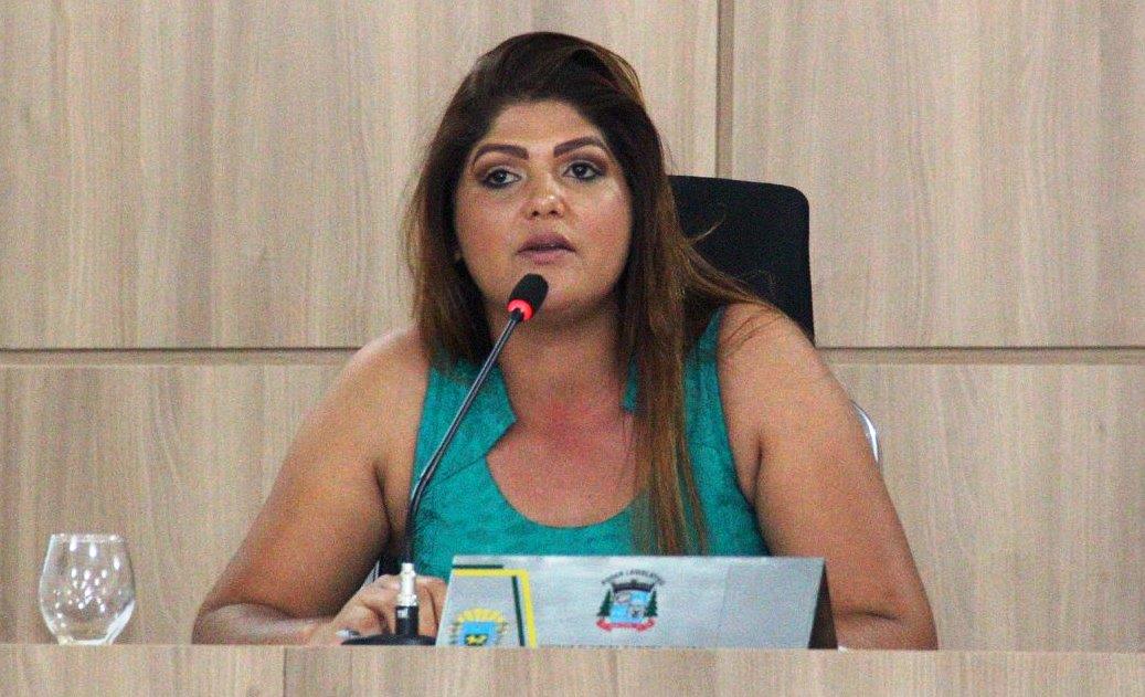 Vereadora irmã de assessora do prefeito diz que não influenciou na nomeação