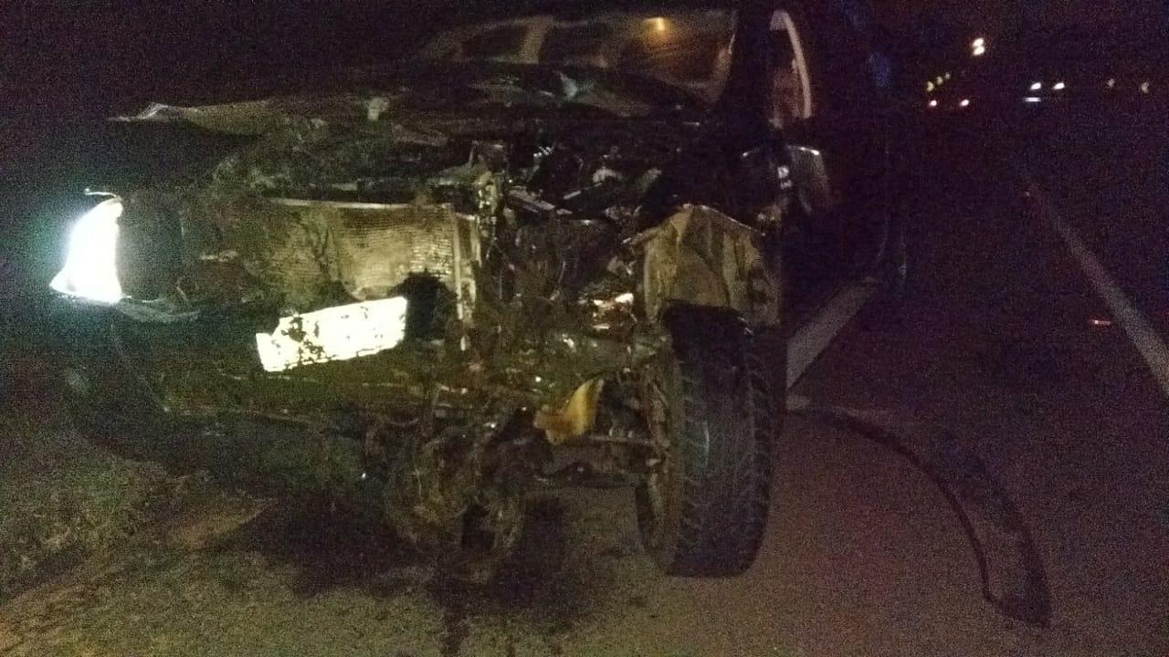 Homem fica ferido e dois cavalos morrem após acidente próximo a ponte do Rio Pardo