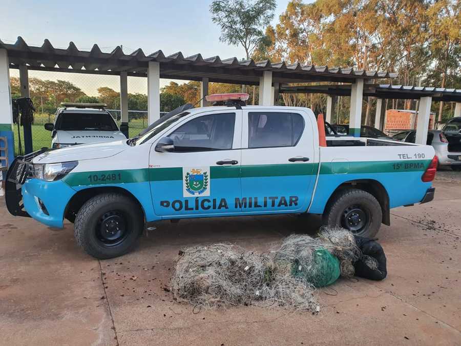 PMA apreende redes de pesca armadas no Rio Paraná e no Rio Pardo