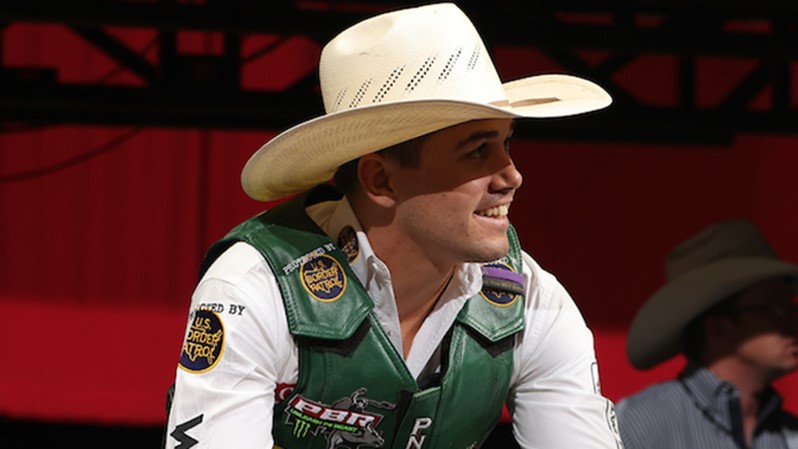 Após 1º fim de semana, Daylon lidera corrida pelo título mundial da PBR 2022