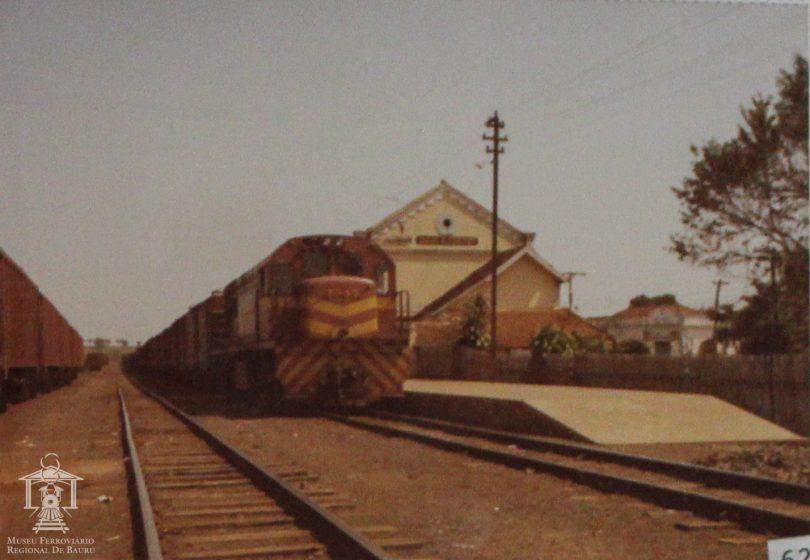 Há 36 anos:  Museu Ferroviário divulga foto da Estação de Ribas do Rio Pardo em 1982