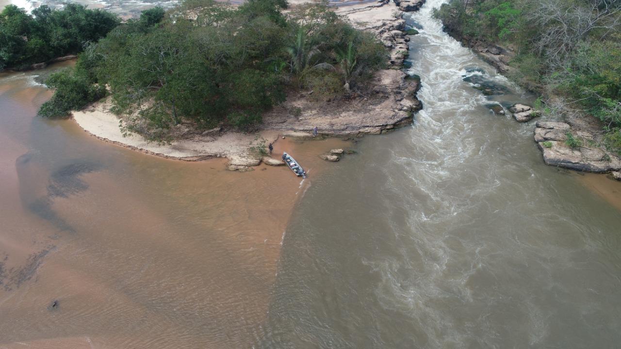 Com uso de drones, PMA flagra pescadores usando redes no Taquari