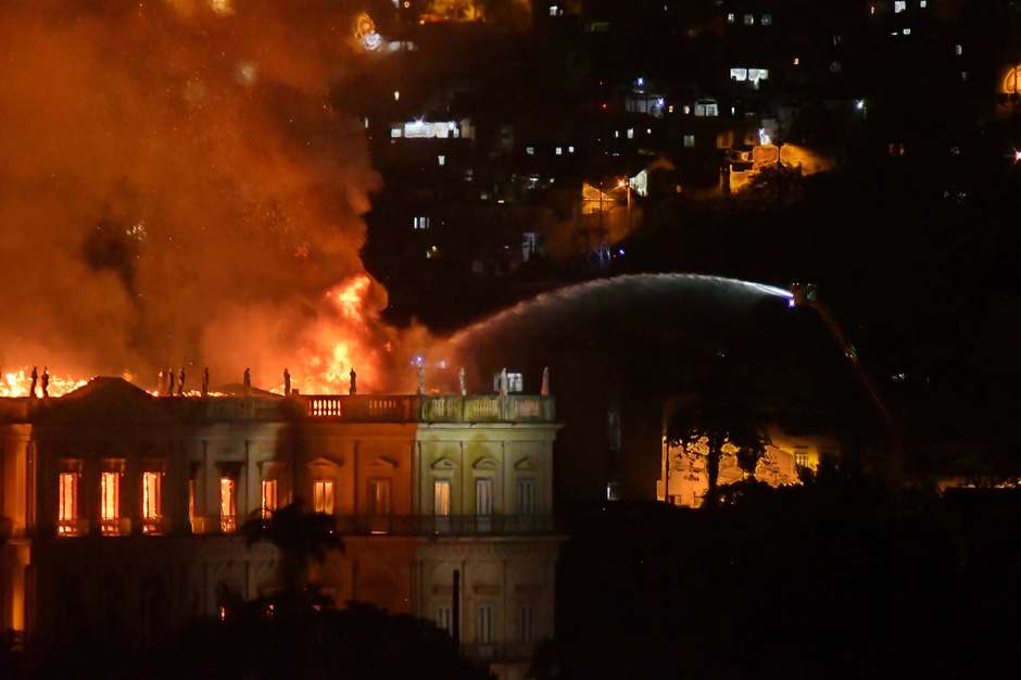 Incêndio destrói o Museu Nacional do Rio