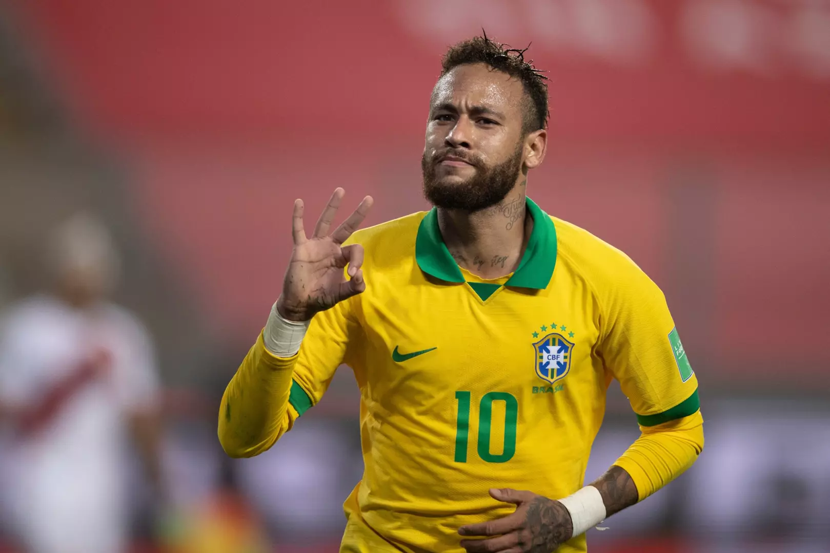 Neymar volta à Copa do Mundo com novo visual. Confira!