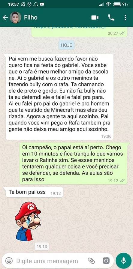 Menino defende amigo negro em situação de bullying e caso viraliza nas Redes Sociais