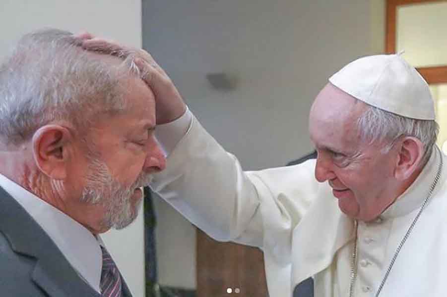 Cenas inéditas do Papa e Lula: “Estou contente de te ver em caminhada pela rua”