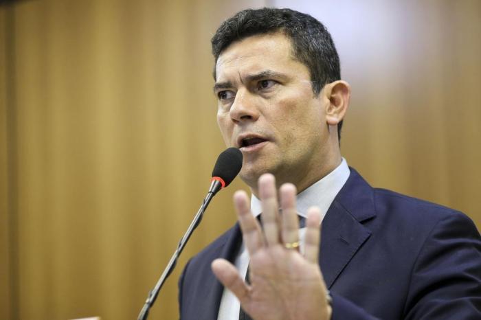 Moro avisa autoridades vítimas de hacker que mensagens apreendidas serão destruídas