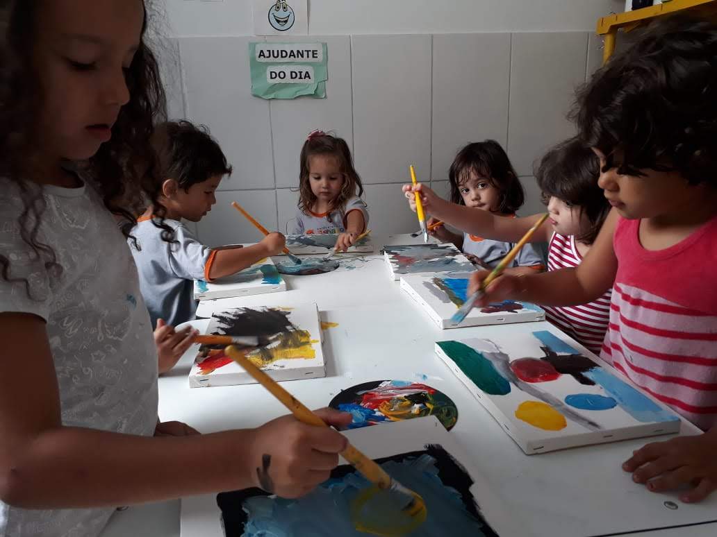 Aula e obras de arte!