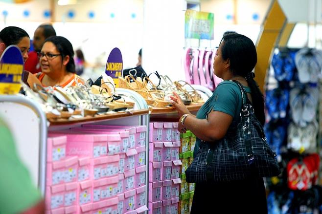 Governo vai sortear mais de R$ 5 milhões para quem pedir nota fiscal em MT