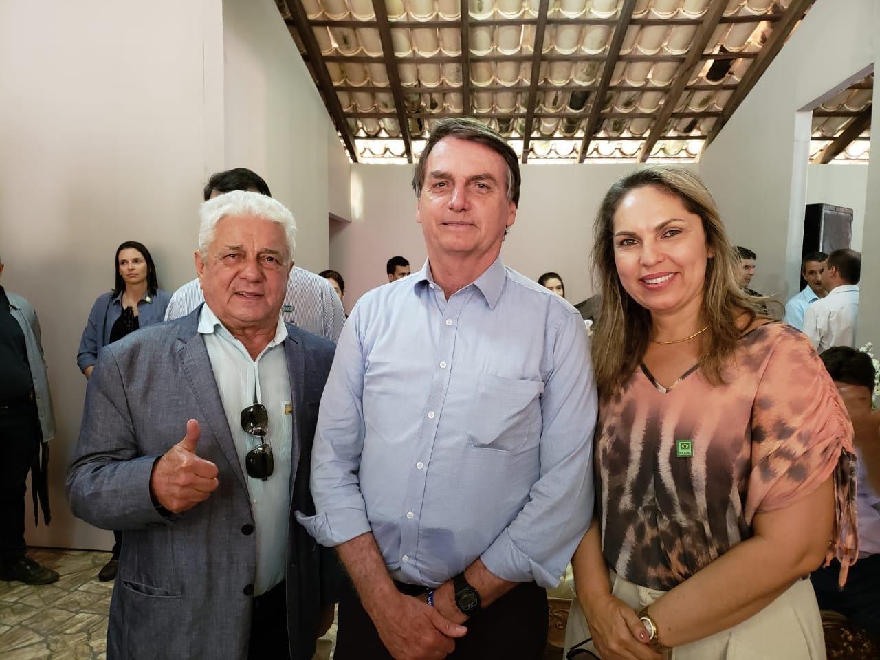 Após visita em Aragarças, Bolsonaro encaminha pedidos de José Elias para serem avaliados