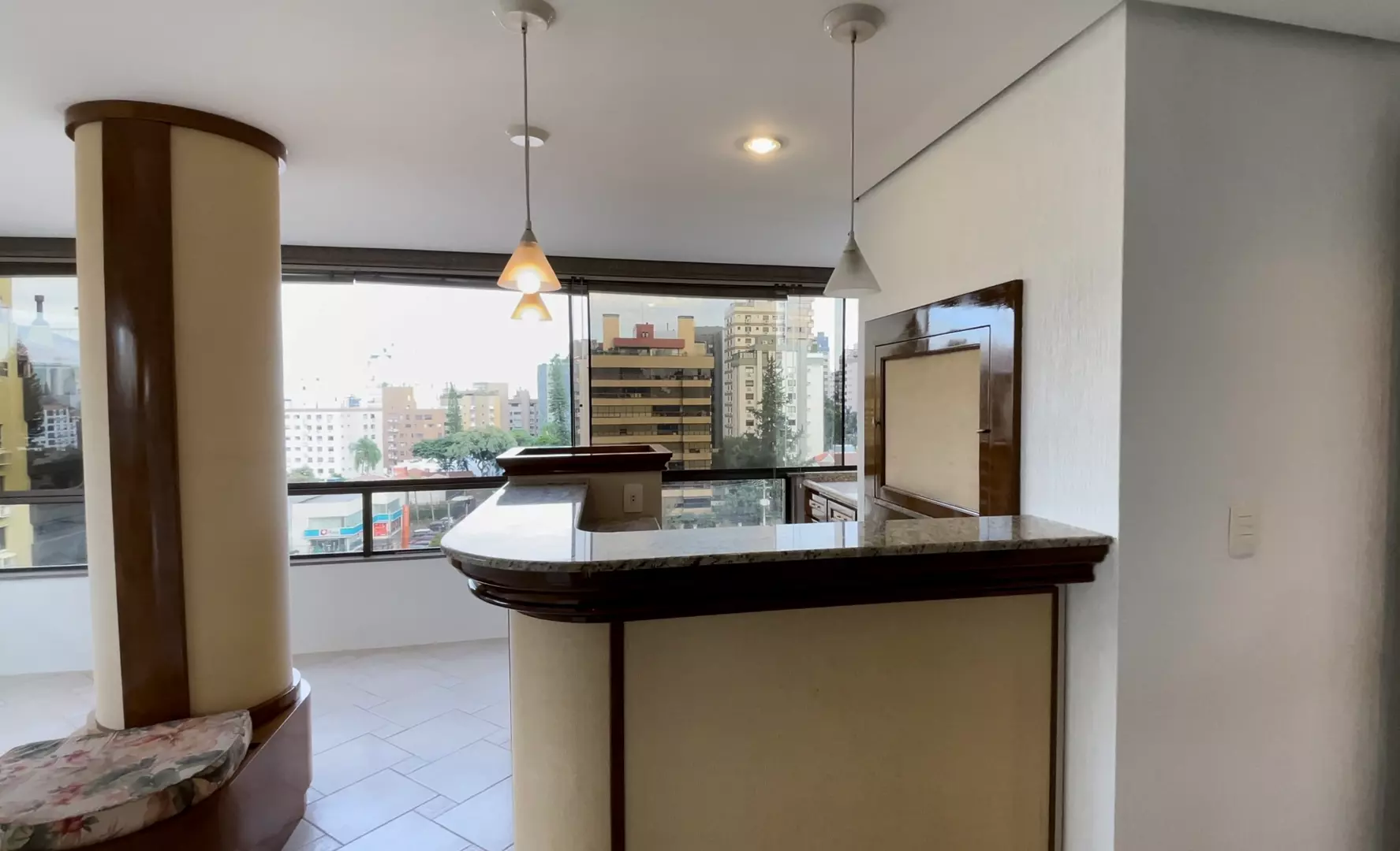 Bela Vista | Apartamento | 3 Suítes | Pode ser 4 Suítes | Lareira | Churrasqueira | Gabinete | Sacada | 280 m² | 3 Vagas de Garagem | R$ 2.670.000,00