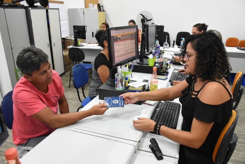 PAT Hortolândia oferece 90 vagas de emprego para embalador a mão; salário é de R$ 1,2 mil