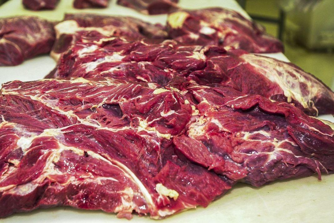 Preço da carne cai para o consumidor, diz Ministério da Agricultura