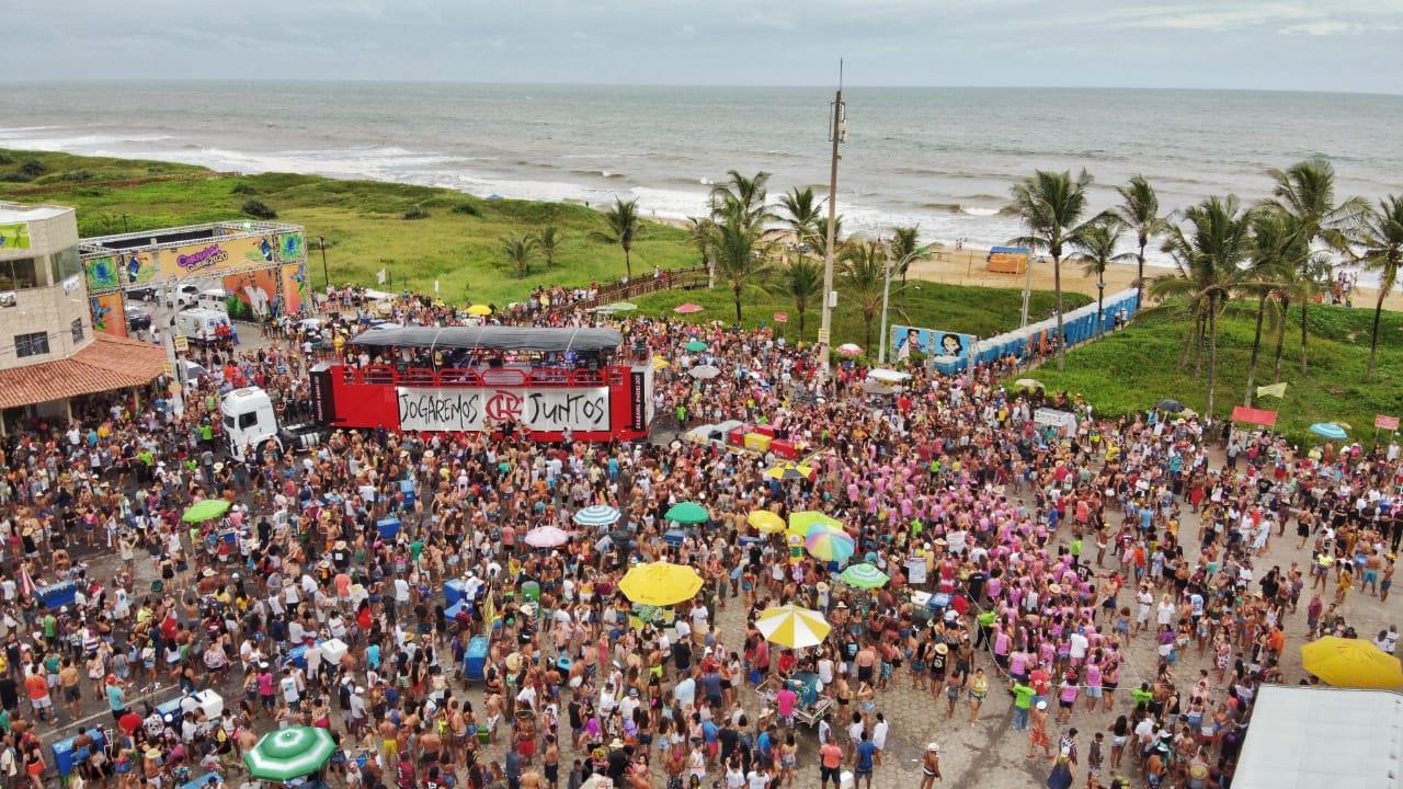 250 mil foliões em Guriril CARNAVAL MOVIMENTOU MAIS DE 200 MILHÕES DE REAIS EM SÃO MATEUS