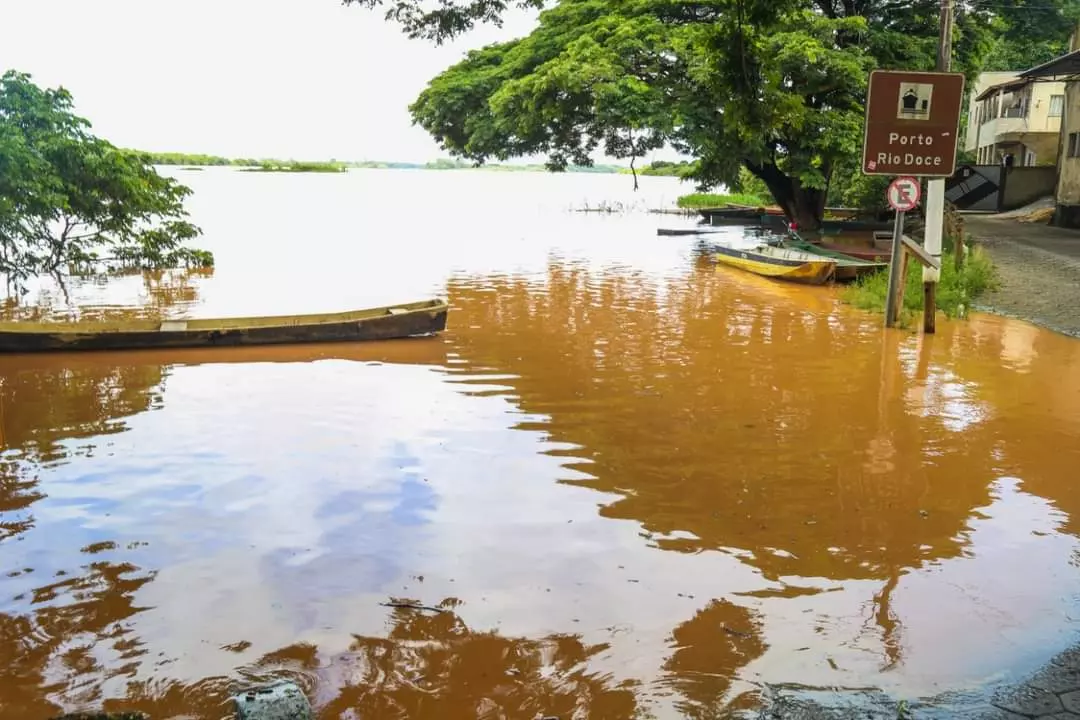 URGENTE - DEFESA CIVIL DE LINHARES INFORMA QUE O NÍVEL DO RIO DOCE SEGUE SUBINDO