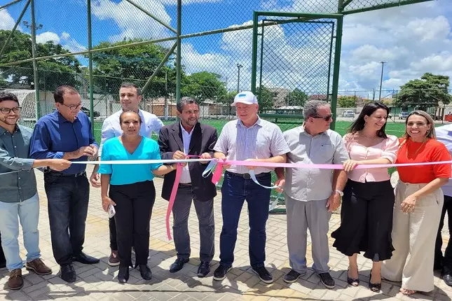 Governador inaugura obras e anuncia novos investimentos em Ponto Belo