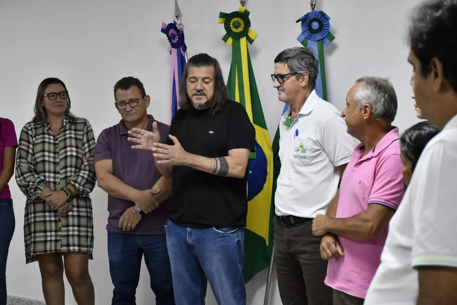 Prefeito Daniel Santana valoriza agricultura local e realiza compra  direta de produtores