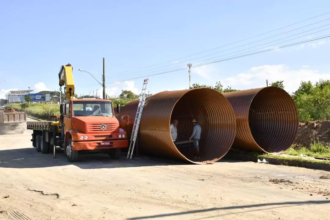 Parceria entre Prefeitura de São Mateus e Governo do Estado: Iniciada a construção de bueiro Armco para prevenir alagamentos do Centro até o Bairro de Fátima