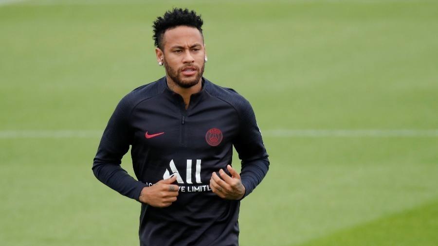 Neymar sem oferta do Barcelona