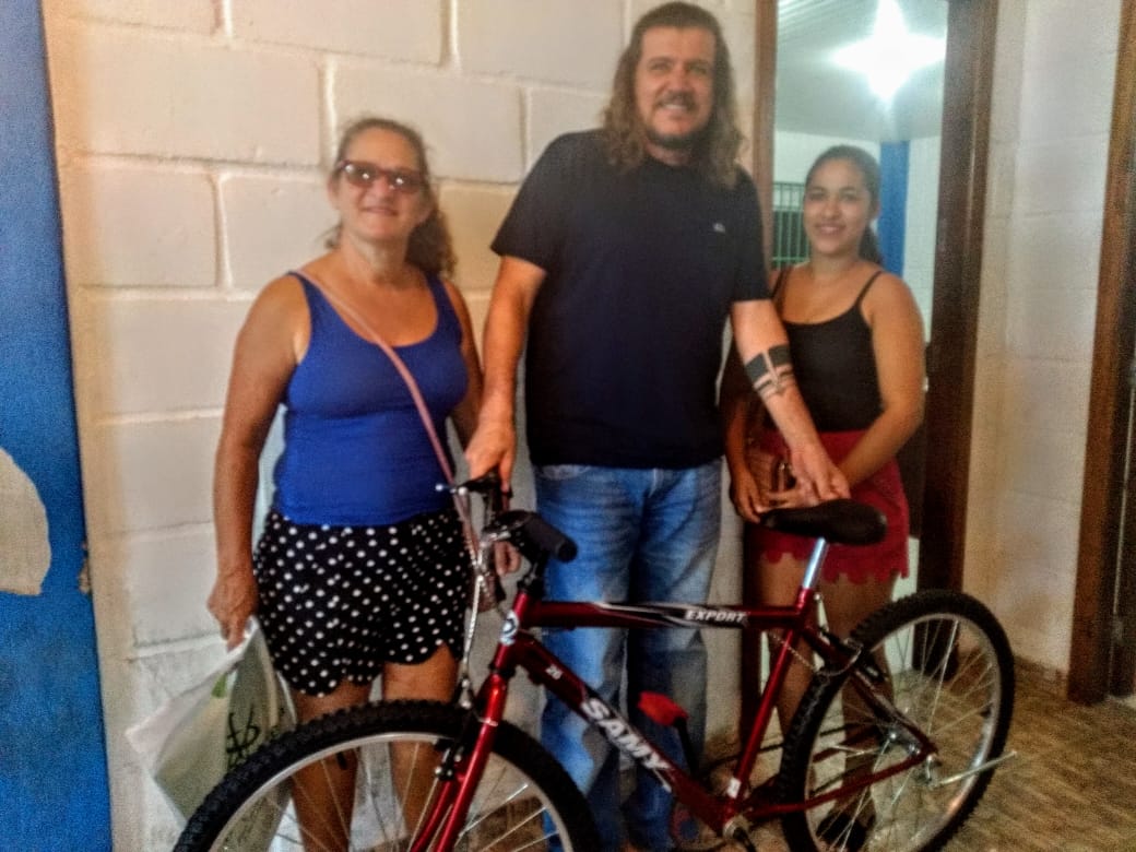 BICICLETA DOADA PELO PREFEITO DANIEL VAI AJUDAR A PAGAR CIRURGIA