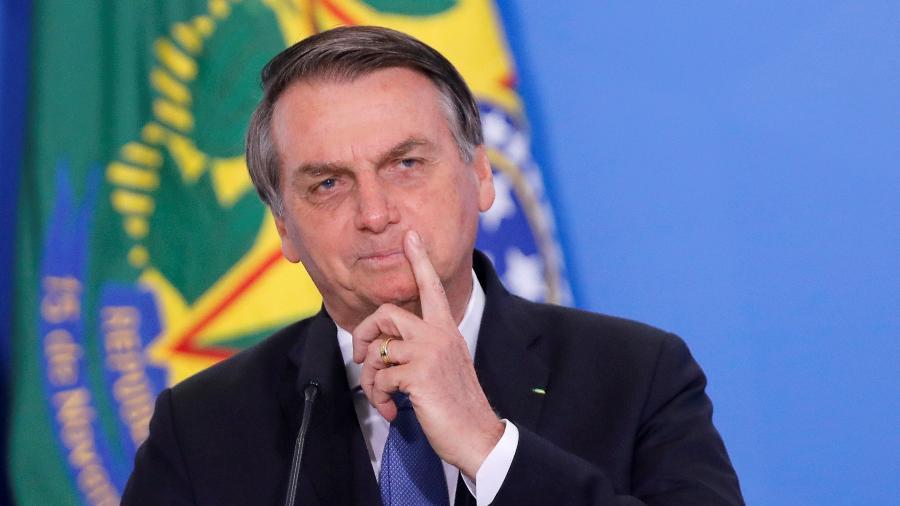 Bolsonaro determina que CPMF fique de fora da reforma tributária