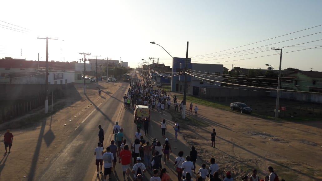 Romaria das Famílias leva multidão as ruas de São Mateus