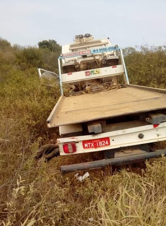 URGENTE (AGORA)  Acidente com vítima fatal na rodovia ES-130 que liga as cidades de Boa Esperança a Pinheiros.