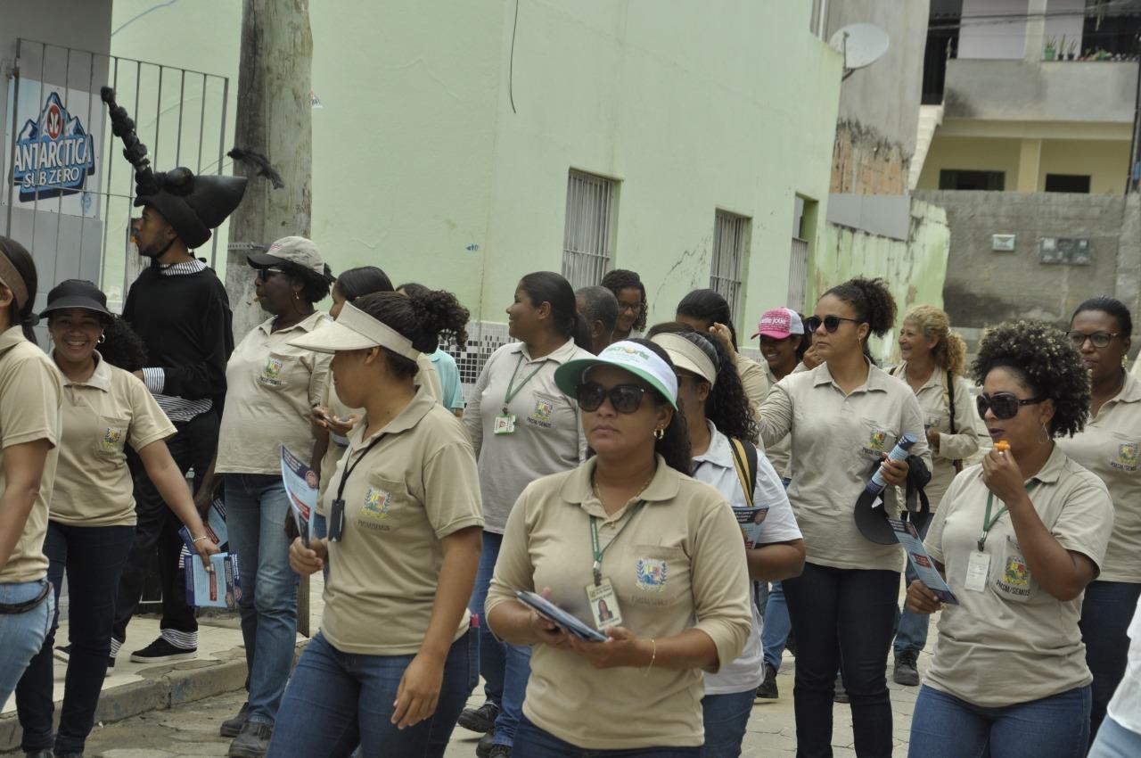 MUTIRÃO CONTRA A DENGUE CHEGA AO BAIRRO PORTO