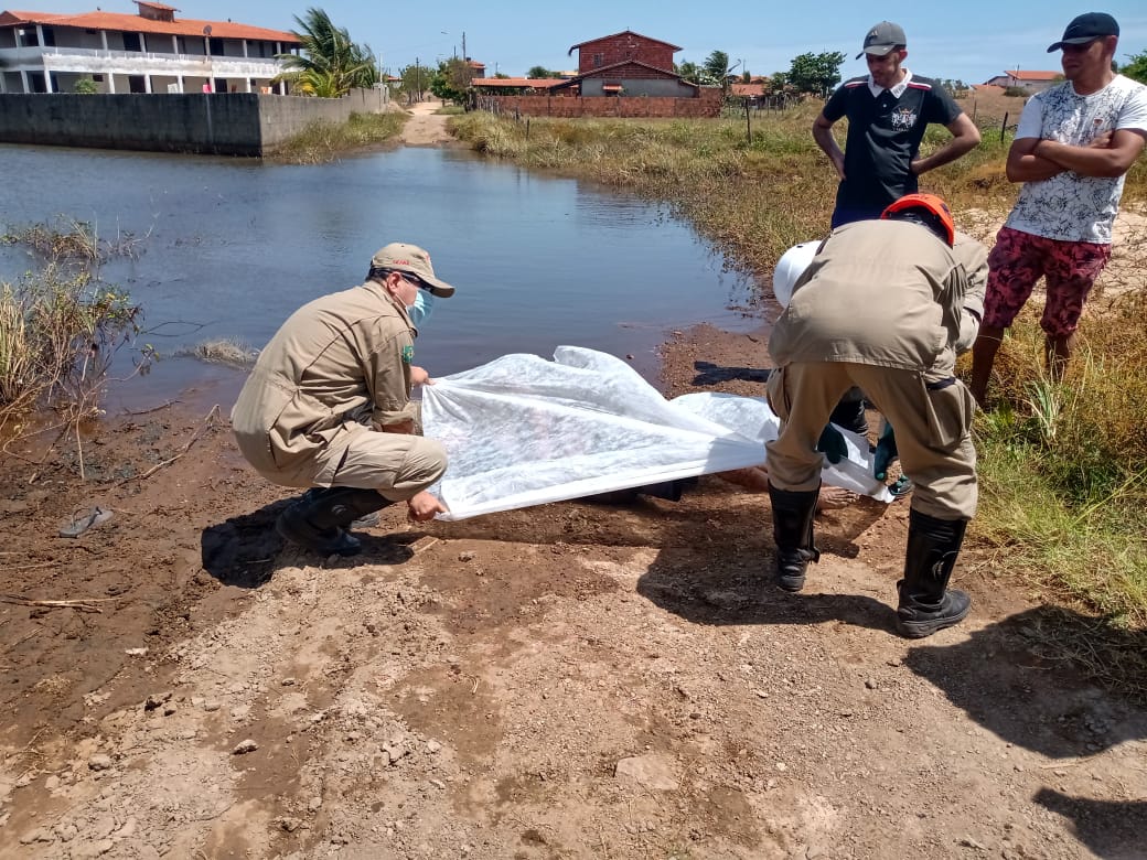 Homem é encontrado morto em lagoa no  distrito da Taiba, em São Gonçalo do Amarante