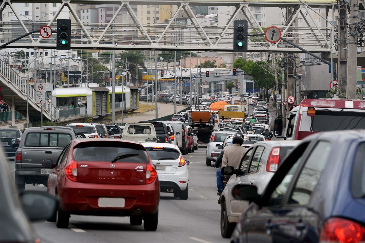 Minas Gerais suspende exigência do CRLV 2020