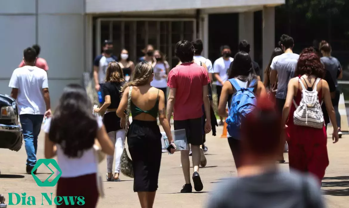 MEC prorroga até amanhã inscrição para o Prouni