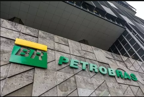 Petrobras baixa o preço do gás de cozinha mais uma vez