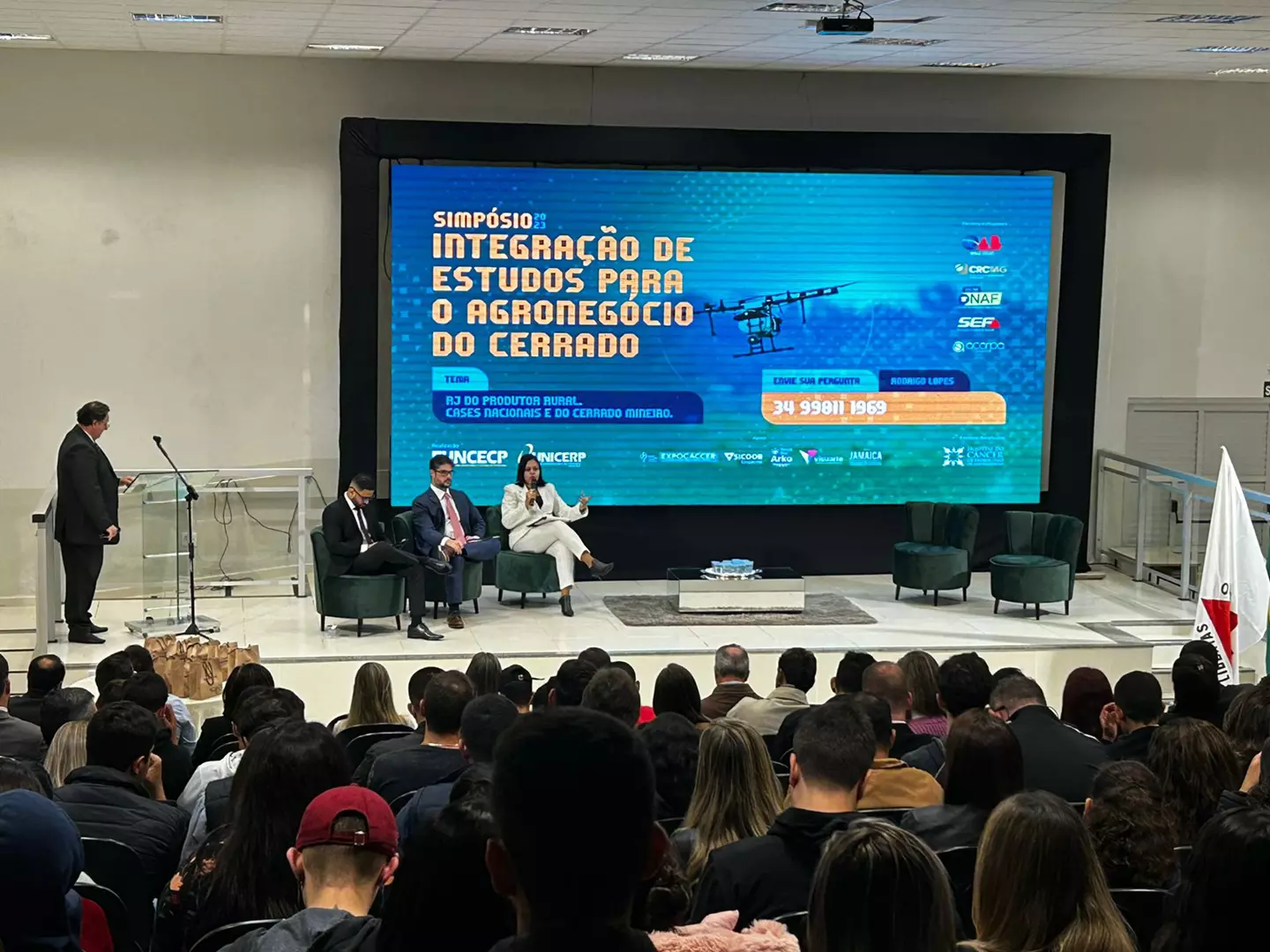 Com grande público e presença de profissionais renomados, Unicerp fecha mais uma edição do Simpósio Empresarial e Jurídico