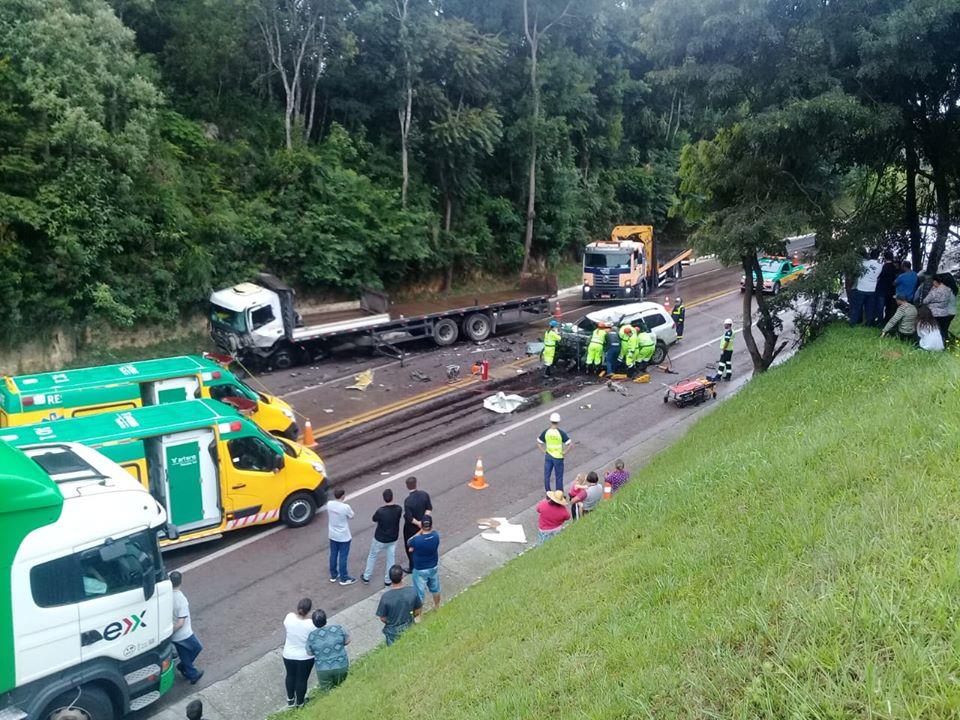 Empresária morre em acidente na BR-116