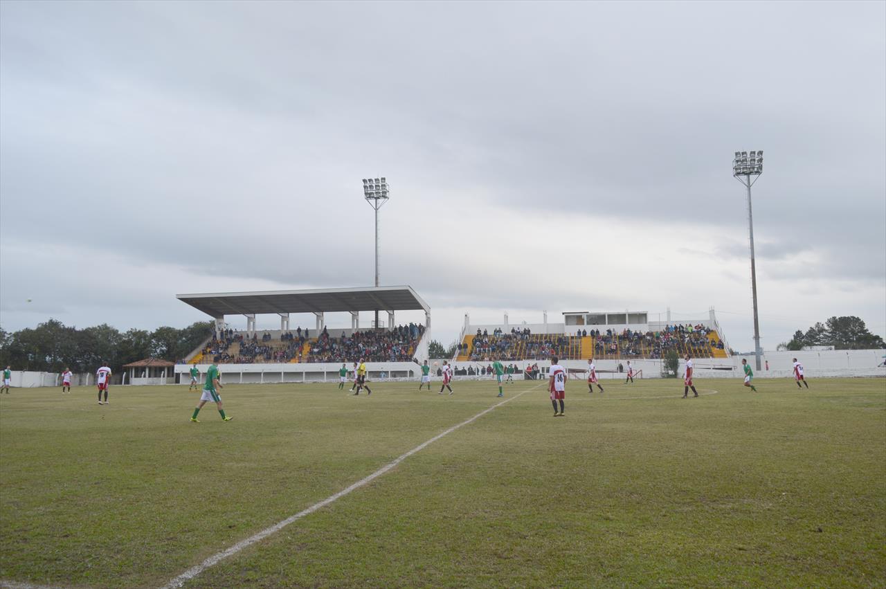 A bola volta rolar no futebol mafrense pela série B