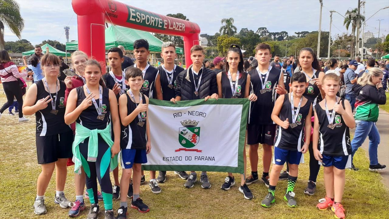 Atletas rio-negrenses conquistam importantes resultados no Circuito Infantil de Corridas de Rua de Curitiba