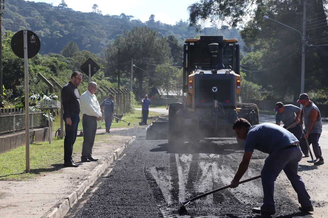 Obras de pavimentação na Rua Maximiano Pfeffer iniciam nesta quinta-feira