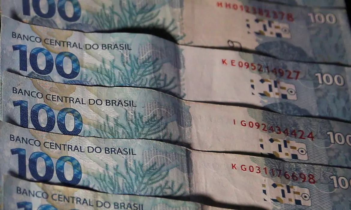 Beneficiários recebem hoje primeira parcela de julho do Auxílio Brasil