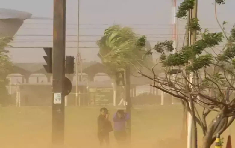 Inmet coloca 112 cidades de SC sob alerta de tempestade: ‘grande perigo’