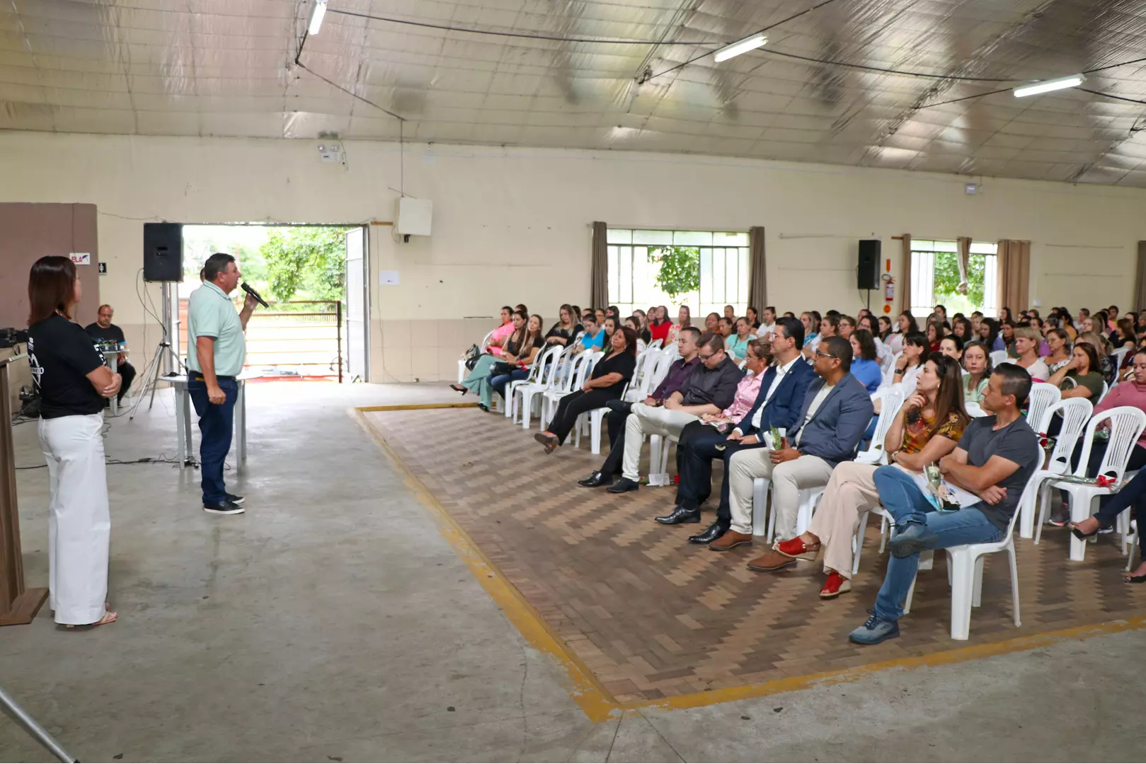 Governo do Município de Papanduva realiza recepção a todos os profissionais da educação em alusão ao início do ano letivo