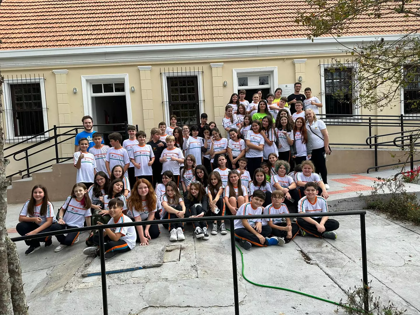 Alunos de Irati visitam Casa da Cultura de Mafra