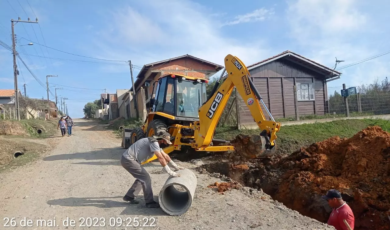 Prefeitura de Mafra mantém obras nos bairros da cidade