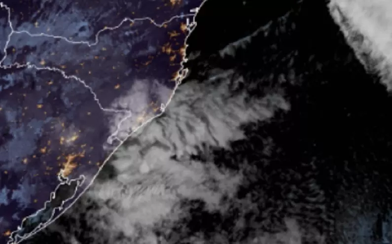 Ciclone extratropical se afasta de Santa Catarina mas baixas temperaturas perduram até domingo