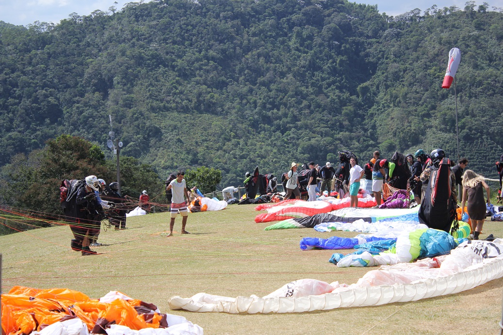 CAMPEONATO MUNDIAL DE PARAPENTE EM CASTELO-ES