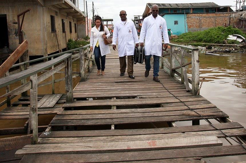 Médicos pelo Brasil