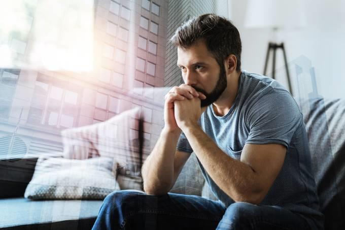 Casos de depressão e de ansiedade dobram durante quarentena