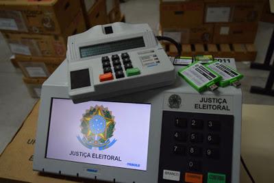 VEREADORES SÓ SERÃO ELEITOS SE CONSEGUIREM O MÍNIMO DE 10% DE VOTOS DO QUOCIENTE ELEITORAL.