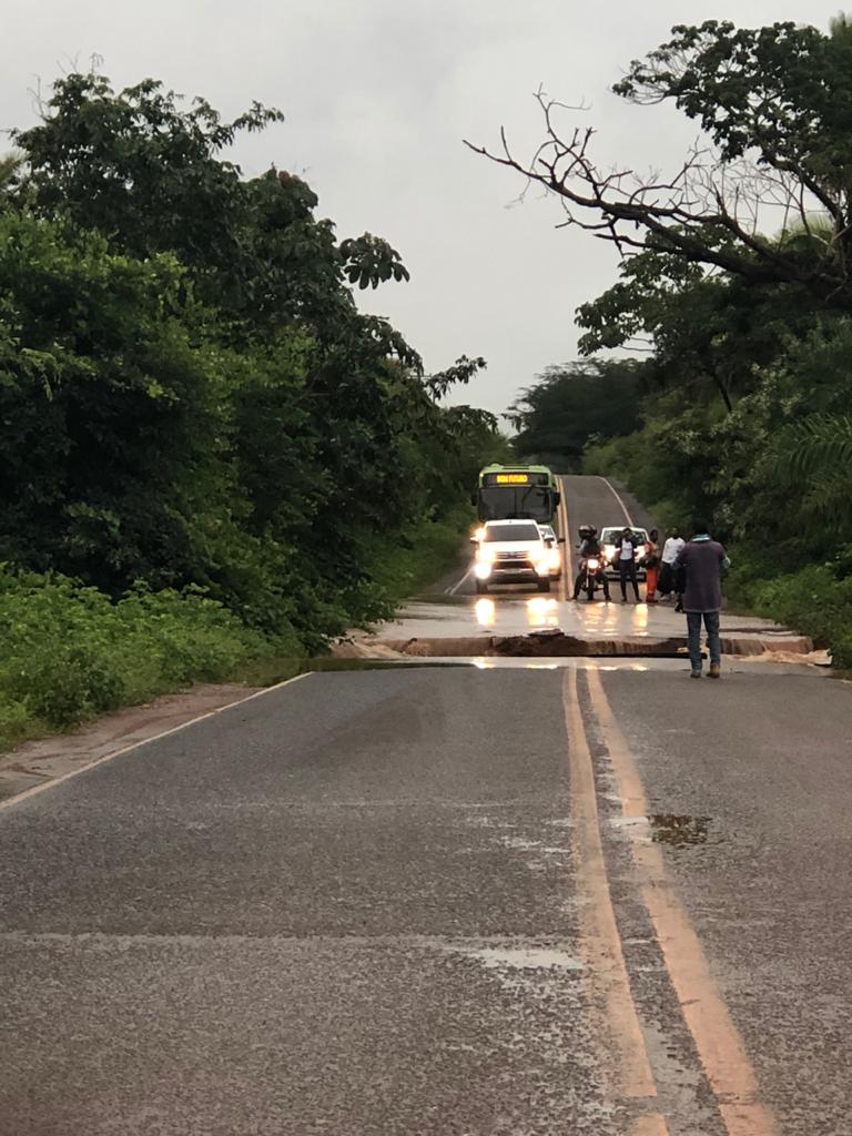 PI 130 CORTADA E PARNARAMA E PALMERAIS ESTÃO ISOLADAS