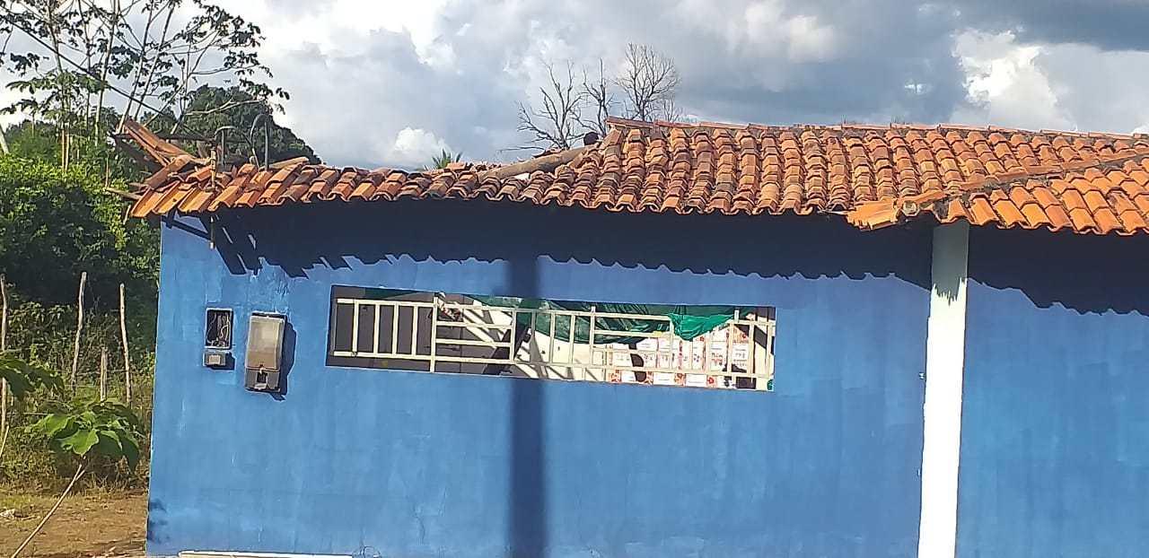 Teto de prédio onde funciona creche municipal desaba em União