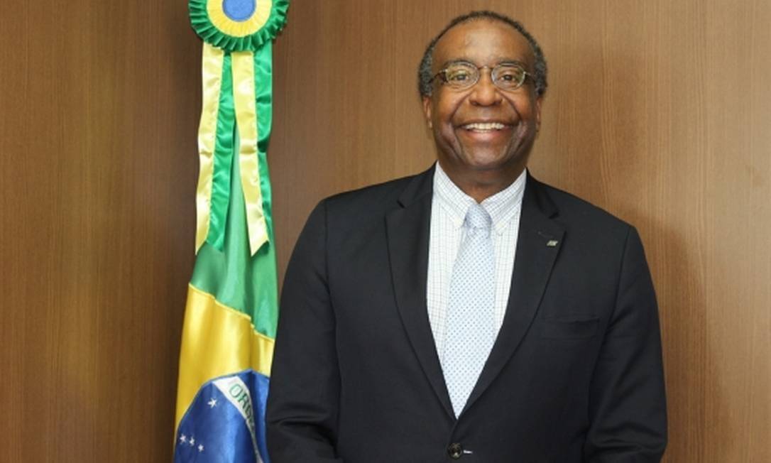 Carlos Alberto Decotelli, ex-presidente do FNDE, é o novo e terceiro ministro da Educação